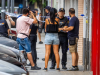 华人被警方击毙案：死者是救人英雄 可能因误会导致悲剧
